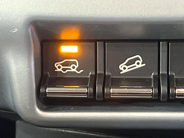 �y�_�E���q���A�V�X�g�z�}�ȍ⓹������Ƃ��Ɏ����Ńu���[�L�𐧌�A���̒ᑬ�x��ۂ��܂��B�ᓹ�∫�H�ȂǊ���₷���H�ʂ̉����ł��^�C�������b�N���Ȃ�������S!�n���h������ɏW���ł��܂�!