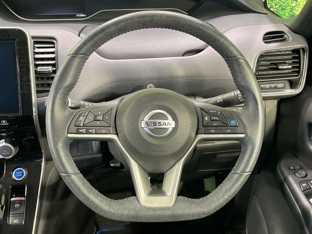 �y�����v�����X�e�A�����O�z�㎿�Ȋv���g�p���邱�ƂŁA��ɂ����������݂ƂĂ��^�]���₷���n���h���ł���