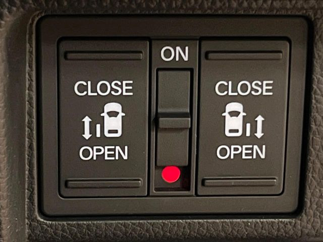 �y�����p���[�X���C�h�h�A�z�X�}�[�g�L�[��^�]�Ȃ̃X�C�b�`�Ō�ȗ����X���C�h�h�A�̊J���\���d��������͂����ăh�A���J����K�v�������A�����Ȃ��q�l�ł��ȒP�ɊJ���߂ł����K�ł���