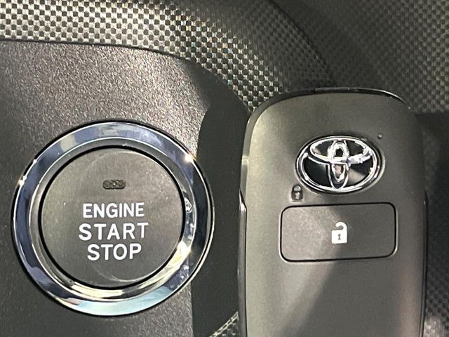 �y�X�}�[�g�L�[�z�J�o����|�P�b�g�ɓ��ꂽ�܂܂ł��h�A�̎{���E�������\�ȃX�}�[�g�L�[�𑕔��B�G���W���̃I���E�I�t�����J�M�����o���K�v����������Ƃ��Ă��֗��ł���