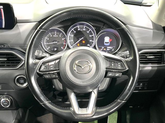 �y�����v�����X�e�A�����O�z�㎿�Ȋv���g�p���邱�ƂŁA��ɂ����������݂ƂĂ��^�]���₷���n���h���ł���