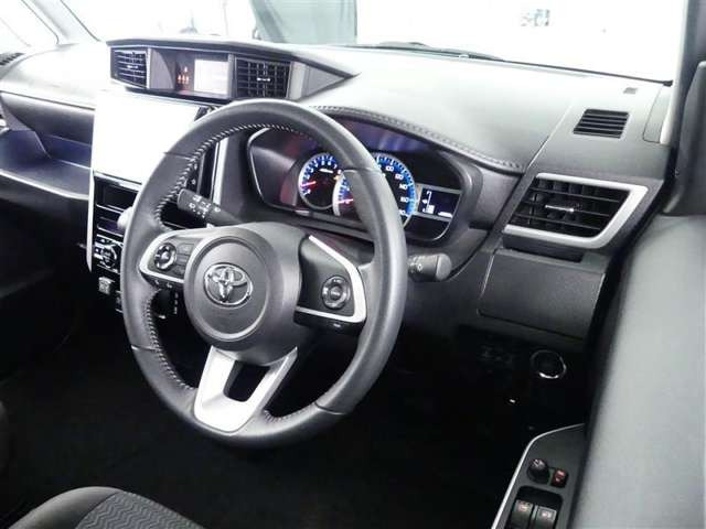 ルーミー1.0 カスタム G 4WD