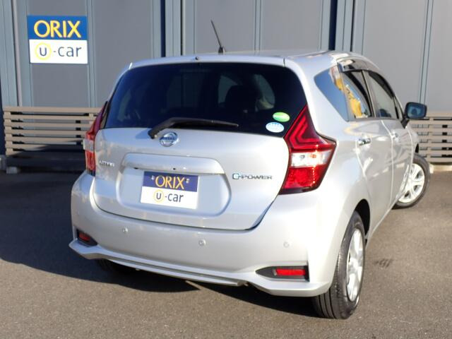 �����r���[�̉摜�ɂȂ�܂��B�I���b�N�X�F�蒆�ÎԂɂ́A���w��������S���Ă���肢���������߂ɁA�Ǝ��́u�I���b�N�X�F�蒆�Îԕۏ؁v�����t�����Ă��܂��B