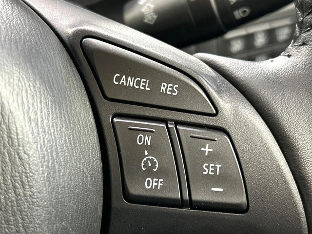 �y�N���[�Y�R���g���[���z�������H�����N���N���s�B�A�N�Z���𗣂��Ă���葬�x�ő��s���ł��A�������^�]���̕��S���y��!�����E�������ȒP�ȃX�C�b�`����Œ����ł��܂��B