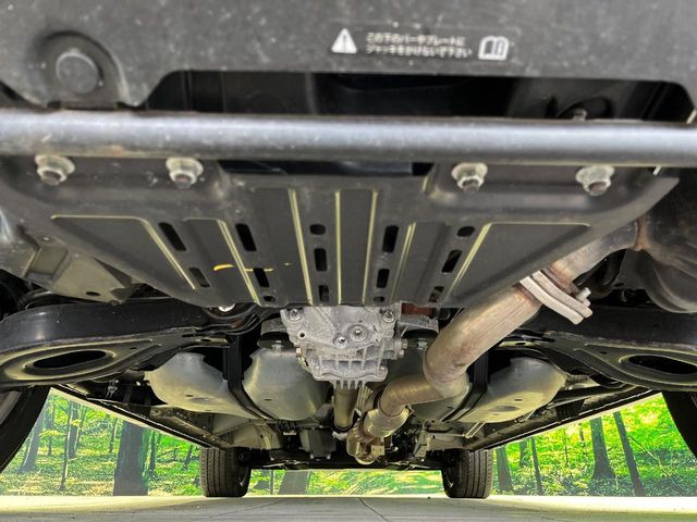 下回りがきれいなうちに、防錆加工の施工がオススメ。降雪地域はもちろん、沿岸部にお住いの方や、趣味でマリン・ウィンタースポーツをされる方にご好評いただいております。