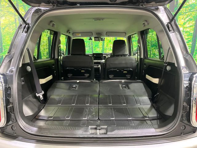 ���i�̂���������ʋ΁A���}���ɏ\���ȉ׎��X�y�[�X���m�ۂ��Ă���܂��B�Z�J���h�V�[�g��|���ƁA�傫�ȉו��̐ύڂ��\�ł���