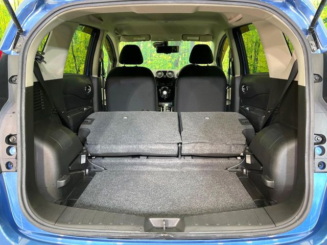 ���i�̂���������ʋ΁A���}���ɏ\���ȉ׎��X�y�[�X���m�ۂ��Ă���܂��B�Z�J���h�V�[�g��|���ƁA�傫�ȉו��̐ύڂ��\�ł���