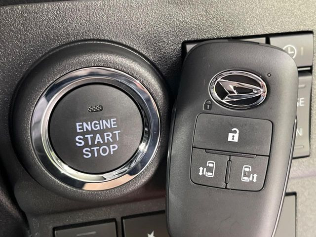 �y�L�[�t���[�V�X�e���z�J�o����|�P�b�g�ɓ��ꂽ�܂܂ł��h�A�̎{���E�������\�ȃX�}�[�g�L�[�𑕔��B�G���W���̃I���E�I�t�����J�M�����o���K�v����������Ƃ��Ă��֗��ł���