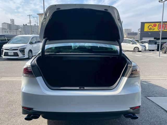 �F���C���^�[���炨�Ԃ�3���ƃA�N�Z�X�֗�!�߂��ɂ͗L���ό��n�̕F���������܂��̂ŁA�ό��ƍ��킹�Ă̂����X���ǂ��ł��ˁ􊈋C���鎩���̃X�^�b�t�����q�l�̂����X�����҂����Ă���܂�!