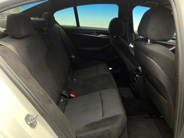 ���㕔���Ȃ��C�ɂȂ�悤�ȃL�Y�E�����ւ��蓙�A�傫�ȃ_���[�W�͂Ȃ��A�ǍD�ȏ�Ԃł��B