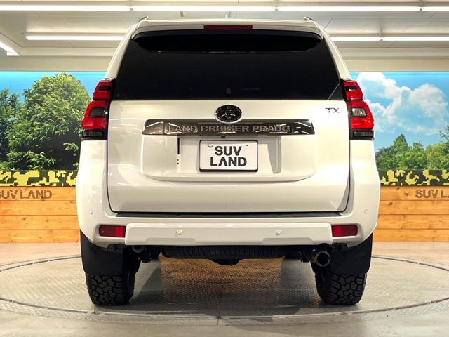 安心の最長10年・走行無制限保証(有償)をご用意。保証内容も充実はもちろん、無料点検&オイル交換や、年中無休の全国・24時間ロードサービスも付帯されておりますのでご安心下さい。