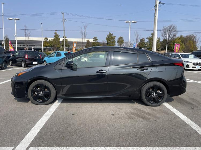 プリウス1.8 S ツーリングセレクション ブラックエディション