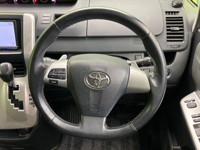 �y�����v�����X�e�A�����O�z�㎿�Ȋv���g�p���邱�ƂŁA��ɂ����������݂ƂĂ��^�]���₷���n���h���ł���