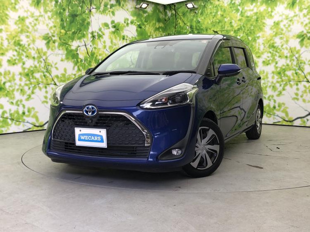 シエンタハイブリッド 1.5 G クエロ