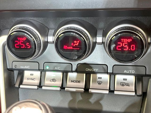 �y�X�}�[�g�L�[�z�J�o����|�P�b�g�ɓ��ꂽ�܂܂ł��h�A�̎{���E�������\�ȃX�}�[�g�L�[�𑕔��B�G���W���̃I���E�I�t�����J�M�����o���K�v����������Ƃ��Ă��֗��ł���