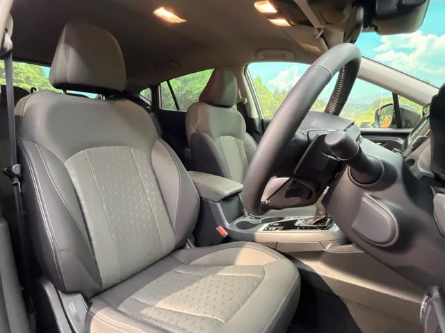 �y�n�[�t���U�[�V�[�g�z�������ƍ���S�n�𗼗������l�C�̃V�[�g���w�ʁE���ʂ̃t�@�u���b�N�f�ނ́A�ʋC���̗ǂ��⊊��ɂ����ɗD��Ă��܂��B�C���╞���ɍ��E���ꂸ���K�ɂ���肢�������܂��B