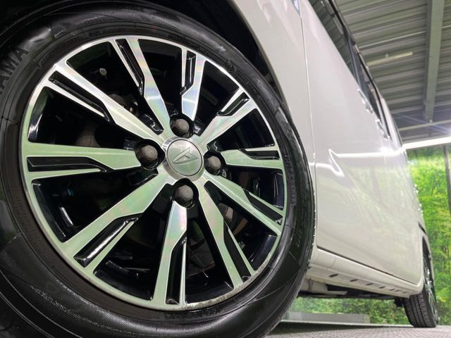 �y����14�C���`�A���~�z�C�[���z�O�ςɃ}�b�`���������A���~�z�C�[���𑕒����Ă���܂��B�e��ЊO�A���~�z�C�[����A�X�^�b�h���X�^�C�����戵�����Ă���܂��B���񂲑��k����������