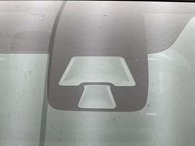 �y�C���e���W�F���g�G�}�[�W�F���V�[�u���[�L�z�t�����g�J�����őO���̎ԗ�����s�҂����m�B�Փ˂������Ȏ��͏Փ˔�Q�y���u���[�L���쓮�A�Փˉ�����T�|�[�g�B�����S�Ƀh���C�u�����y���݂��������܂��B