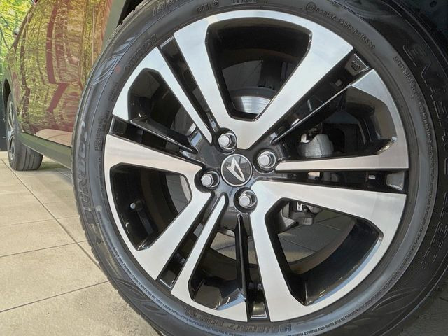 �y����17�C���`�A���~�z�C�[���z�O�ςɃ}�b�`���������A���~�z�C�[���𑕒����Ă���܂��B�e��ЊO�A���~�z�C�[����A�X�^�b�h���X�^�C�����戵�����Ă���܂��B���񂲑��k����������