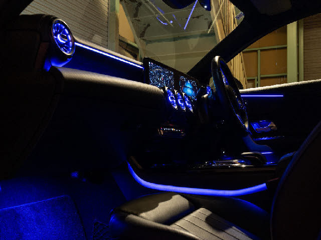 AクラスセダンA250 4マチック 4WD