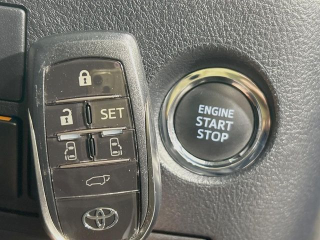 �y�X�}�[�g�L�[�z�J�o����|�P�b�g�ɓ��ꂽ�܂܂ł��h�A�̎{���E�������\�ȃX�}�[�g�L�[�𑕔��B�G���W���̃I���E�I�t�����J�M�����o���K�v����������Ƃ��Ă��֗��ł���