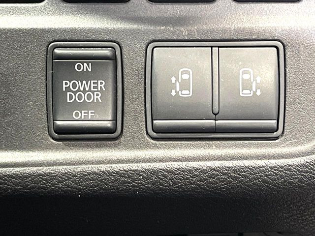 �y�����p���[�X���C�h�h�A�z�X�}�[�g�L�[��^�]�Ȃ̃X�C�b�`�Ō�ȗ����X���C�h�h�A�̊J���\���d��������͂����ăh�A���J����K�v�������A�����Ȃ��q�l�ł��ȒP�ɊJ���߂ł����K�ł���