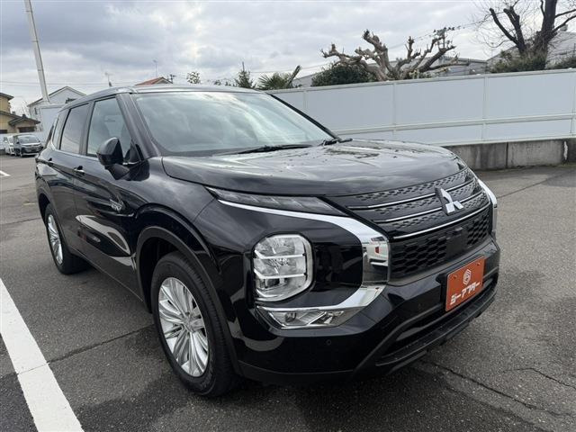 アウトランダーPHEV 2.4 M 4WD