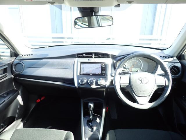 �C���p�l�摜�ɂȂ�܂��B�ԓ��͐��Ǝ҂ɂĎ����N���[�j���O�{�H�ς݂Ȃ̂ŁA��ϐ����ł��B