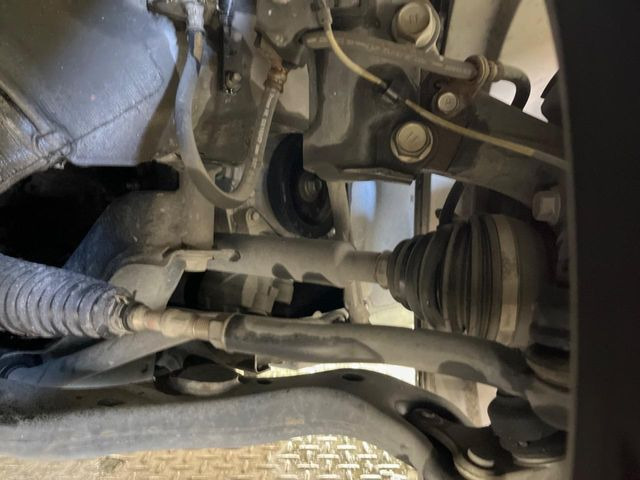 下回りがきれいなうちに、防錆加工の施工がオススメ。降雪地域はもちろん、沿岸部にお住いの方や、趣味でマリン・ウィンタースポーツをされる方にご好評いただいております。