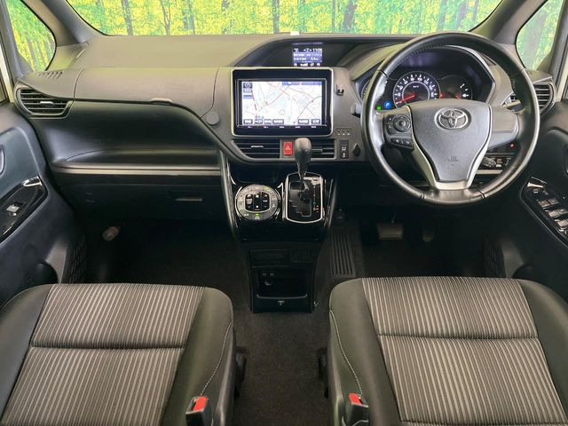 ヴォクシー2.0 ZS