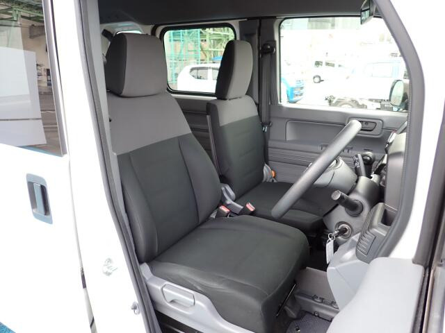 ���Еۏ؂ł͔[�ԓ����瑖�s�����������ŁA���Օi�������S�Ă̕��i��1�N�ԕۏ؂��܂��B(�����ԗ��Ɋւ��ĉˑ����u�͕ۏؑΏۊO�ƂȂ�܂�)(�O���Y�Ԃ͋���5,000km�܂Ŕ��N��)