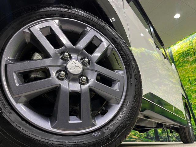 �y����15�C���`�A���~�z�C�[���z�O�ςɃ}�b�`���������A���~�z�C�[���𑕒����Ă���܂��B�e��ЊO�A���~�z�C�[����A�X�^�b�h���X�^�C�����戵�����Ă���܂��B���񂲑��k����������