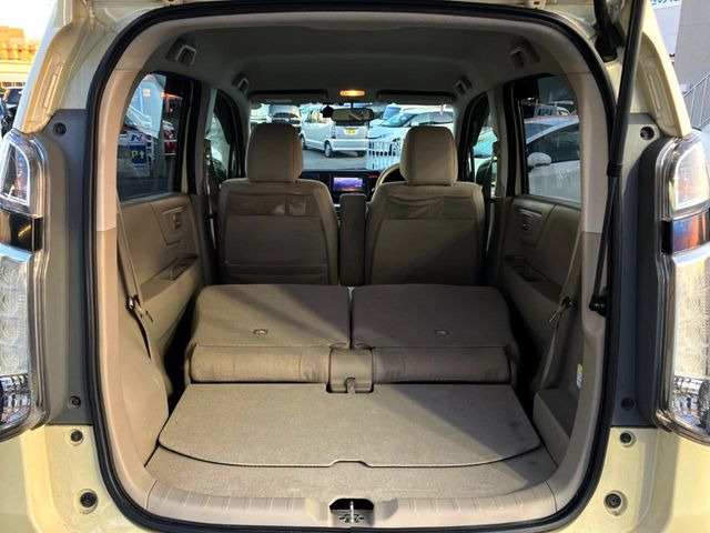 �����A�V�[�g��|���Ƃ���ȂɍL�X�Ƃ������Q�b�W���[���ɑ��ς����傫�ȉו��̂������������S�ł��ˁ�