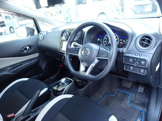 ���ԂƐl�������Ď~�܂�!�G�}�[�W�F���V�[�u���[�L&���s�Ԑ������E�������Ȏ��Ɍx��Œ��ӂ𑣂�LDW(�ԗ���E�x��)�͕W��������