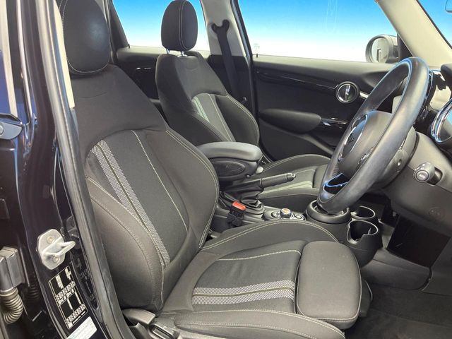 ���V�[�g�̎g�p��:�j��E�ւ�������Ȃ��A�����̒ʂ肫�ꂢ�ȏ�Ԃ��ێ����Ă���܂��B�܂��A�����N���[�j���O�E�R�[�e�B���O�����p�����������܂��B