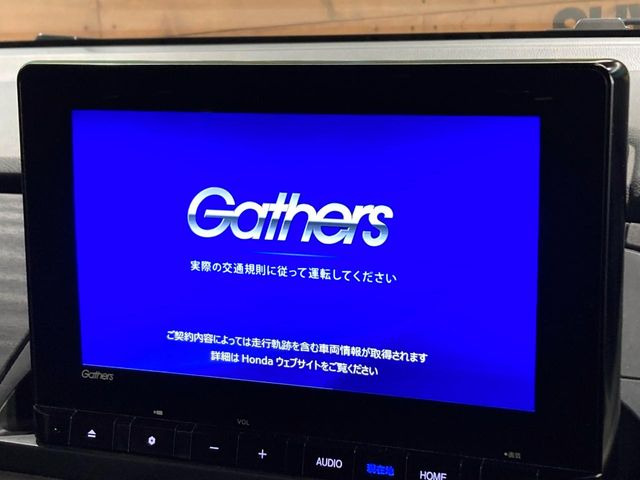 �y���[�J�[�����i�r�z�C���e���A�ɗn�����ރX�^�C���b�V���ȁu��p�݌v�v���[�J�[�i�r�𑕔��􎋔F���⑀�쐫�ȂǊ�{���\�ɂ��D��A���㎿�ȃJ�[���C�t�����y���݂��������܂��B