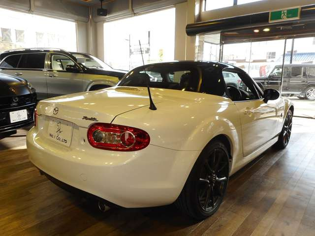 ロードスター2.0 ブラック チューンド