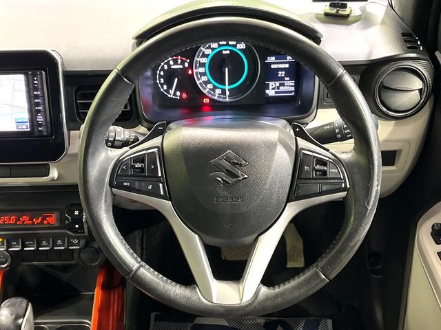 �y�����v�����X�e�A�����O�z�㎿�Ȋv���g�p���邱�ƂŁA��ɂ����������݂ƂĂ��^�]���₷���n���h���ł���