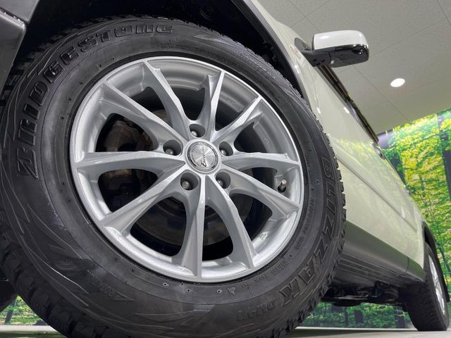 �y16�C���`�A���~�z�C�[���z�O�ςɃ}�b�`�����A���~�z�C�[���𑕒����Ă���܂��B�e��A���~�z�C�[����A�X�^�b�h���X�^�C�����戵�����Ă���܂��B���񂲑��k����������