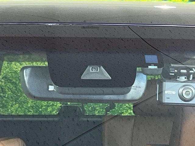 �y�g���^�Z�[�t�e�B�Z���X�z���s���ɑO���̎ԗ�����F�����A�Փ˂������Ȏ��͌x��ƃu���[�L�ŏՓˉ���Ɣ�Q�y�����A�V�X�g�B�����S�Ƀh���C�u�����y���݂��������܂��B