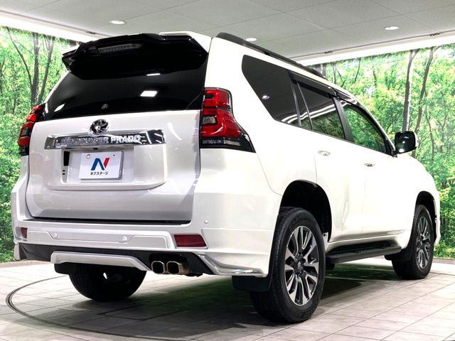 ☆全国のネクステージからお取り寄せが可能※!遠方の店舗に展示してあるクルマが気になる場合も、最寄りの店舗でご覧いただくことが可能です!是非私たちに要望をお聞かせください!※別途費用