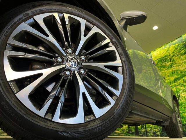 �y����18�C���`�A���~�z�C�[���z�O�ςɃ}�b�`���������A���~�z�C�[���𑕒����Ă���܂��B�e��ЊO�A���~�z�C�[����A�X�^�b�h���X�^�C�����戵�����Ă���܂��B���񂲑��k����������