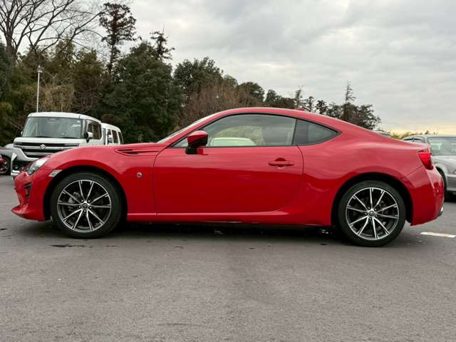 ���X�݌ɂ͊O���A�����N���[�j���O��ɓW�����A�����Ď��̏C�����̗L���A���[�^�[��������̗L������O�ҋ@�ւɂ�錟����S����{���Ă���܂��B�Ԍ��A�����A����h�������ЂőΉ��ł��܂��̂ł����S���������B