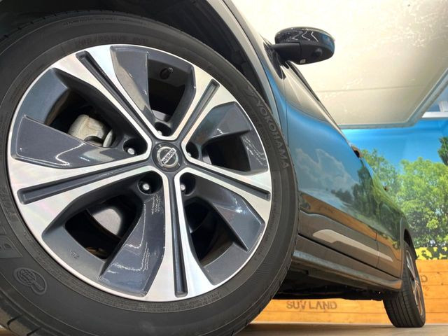 �y����17�C���`�A���~�z�C�[���z�O�ςɃ}�b�`���������A���~�z�C�[���𑕒����Ă���܂��B�e��ЊO�A���~�z�C�[����A�X�^�b�h���X�^�C�����戵�����Ă���܂��B���񂲑��k����������