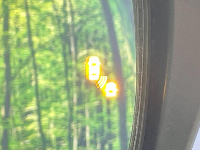 �y������p���m�z���s���A�h�A�~���[�̎��p�ɂȂ�₷���ӏ��Ɍ㑱�Ԃ��ڋ߂���ƃT�C�h�~���[�t�߂Ɍx����\���A�h���C�o�[�ɒ��ӊ��N�����Ă���܂��B