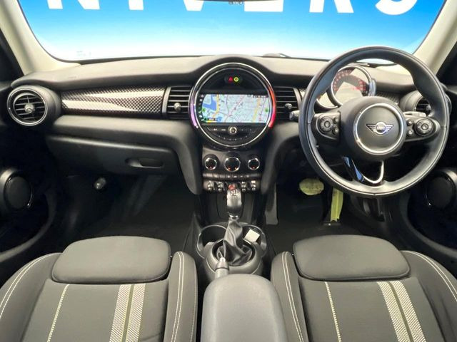 �A���ԃO���[�v���݌ɐ���2,000��!�S���̌n��X���烁�[�J�[�E�Ԏ��킸���Љ�o����̂ŁA���Ȃ��Ƀs�b�^���̂��Ԃ�������͂��ł���܂��͂��₢���킹��������