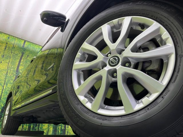 �y����18�C���`�A���~�z�C�[���z�O�ςɃ}�b�`���������A���~�z�C�[���𑕒����Ă���܂��B�e��ЊO�A���~�z�C�[����A�X�^�b�h���X�^�C�����戵�����Ă���܂��B���񂲑��k����������