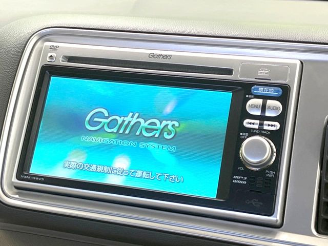 �y�����i�r�z�l�C�̏����i�r�𑕔����Ă���܂��B�i�r�̎g���₷���͂������A�I�[�f�B�I�@�\���[��!�L�����v�◷�s�͂������A�ʋ΂┃�����ȂǕ��i�̃h���C�u���y�����Ȃ�͂���