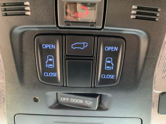 �l�C�̗����d���X���C�h�h�A�t��!�����̕���ו��Ŏ肪�ǂ����Ă����Ԃł������X���C�h�h�A�������J�Ń��N�`���ł�!!