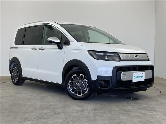 フリード1.5 e:HEV クロスター